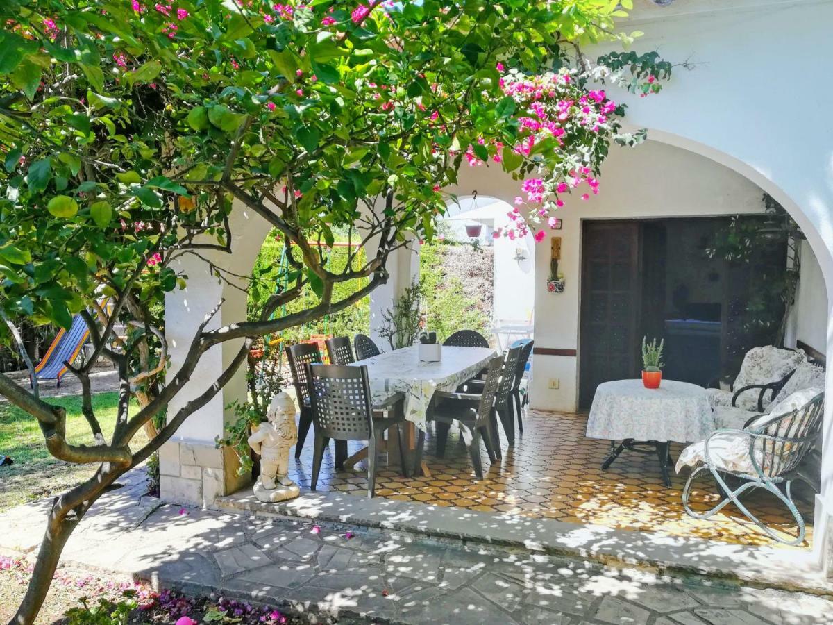 Holiday Home Vilafortuny By Interhome Villafortuny Eksteriør bilde
